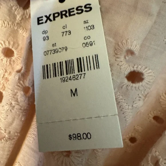 Express Beautiful NWT Pink Maxi Eyelet Skirt - Picture 6 of 7
